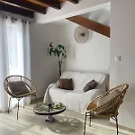 De Charme 15 Pers Avec Piscine - *