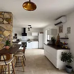 De Charme 15 Pers Avec Piscine -