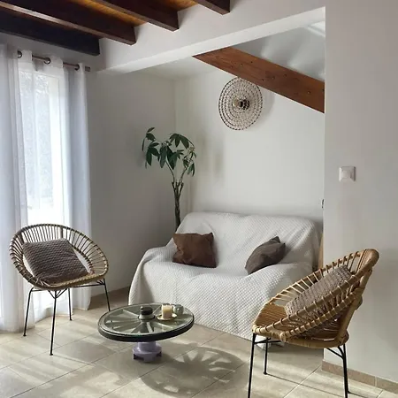 De Charme 15 Pers Avec Piscine - *