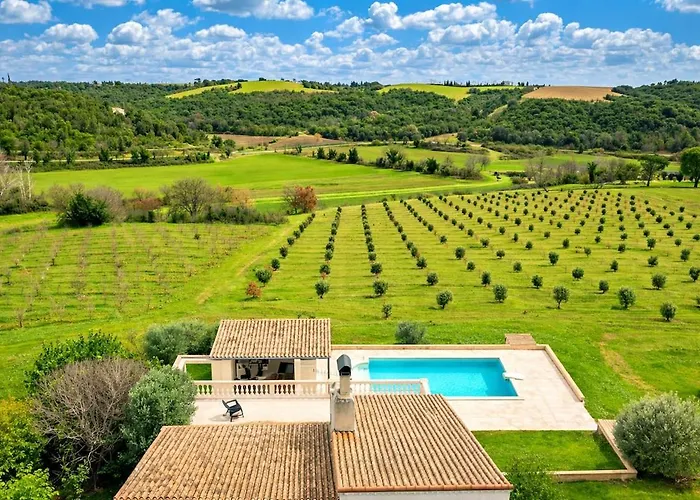 Villa De Charme 15 Pers Avec Piscine - *