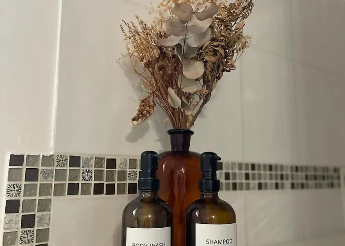 De Charme 15 Pers Avec Piscine - *